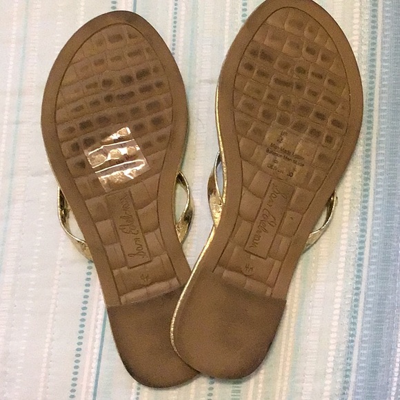 Sam Edelman Gold Flip Flops - Size 4.5 - Picture 3 of 4